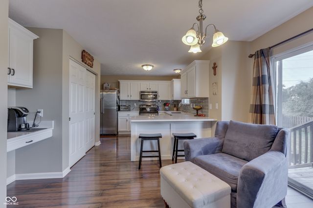 12343 Jaguars Drive, Fishers, IN 46037