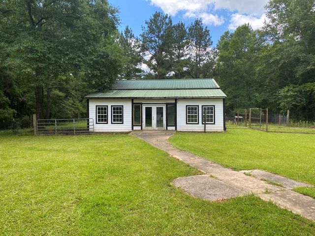 414 Air Park Road, Waverly Hall, GA 31831