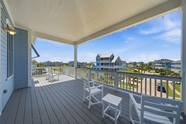 25631 Snowy Egret Drive, Galveston, TX 77554