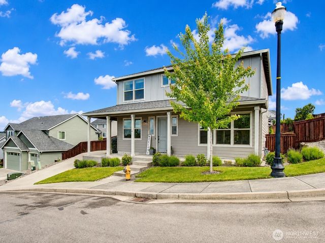 2307 E 6th Street, La Center, WA 98629