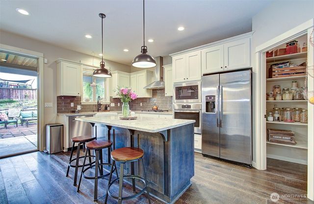 2307 E 6th Street, La Center, WA 98629