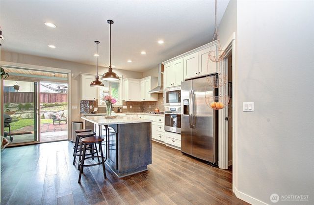 2307 E 6th Street, La Center, WA 98629