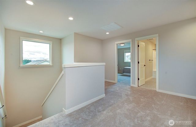 2307 E 6th Street, La Center, WA 98629