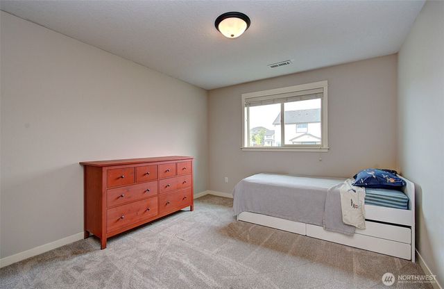 2307 E 6th Street, La Center, WA 98629