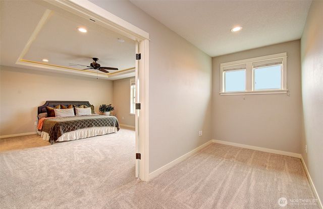 2307 E 6th Street, La Center, WA 98629