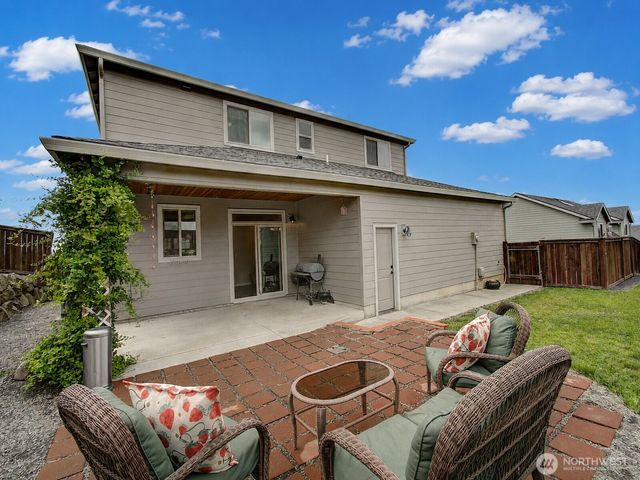 2307 E 6th Street, La Center, WA 98629