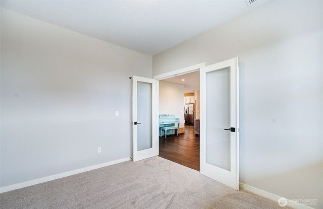 2307 E 6th Street, La Center, WA 98629