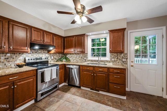 924 Carnoustie Circle, Cary, NC 27511