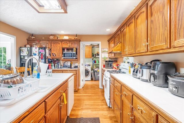 431 Jack Thomas Dr, Manchester, TN 37355
