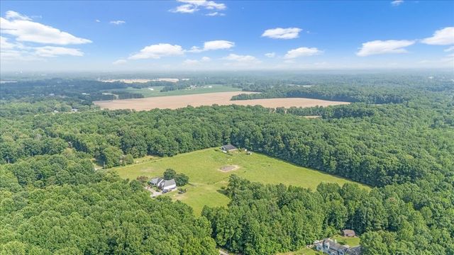 431 Jack Thomas Dr, Manchester, TN 37355