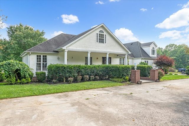 431 Jack Thomas Dr, Manchester, TN 37355