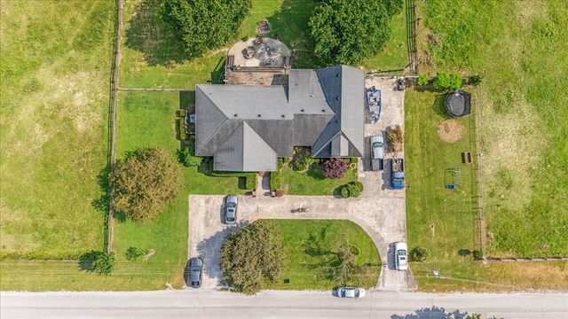 431 Jack Thomas Dr, Manchester, TN 37355