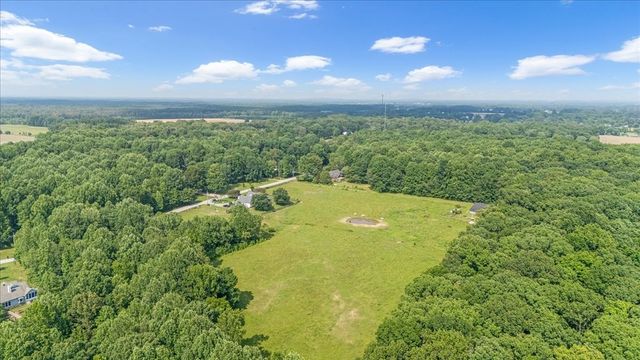 431 Jack Thomas Dr, Manchester, TN 37355