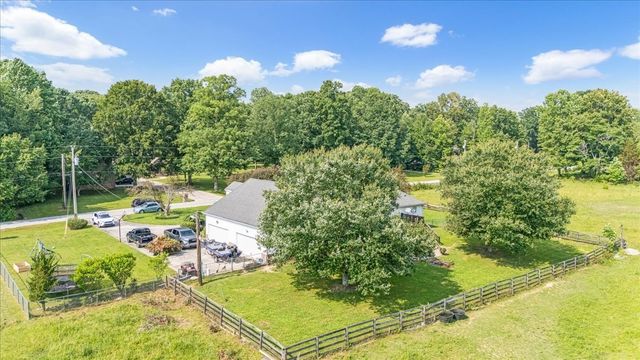 431 Jack Thomas Dr, Manchester, TN 37355