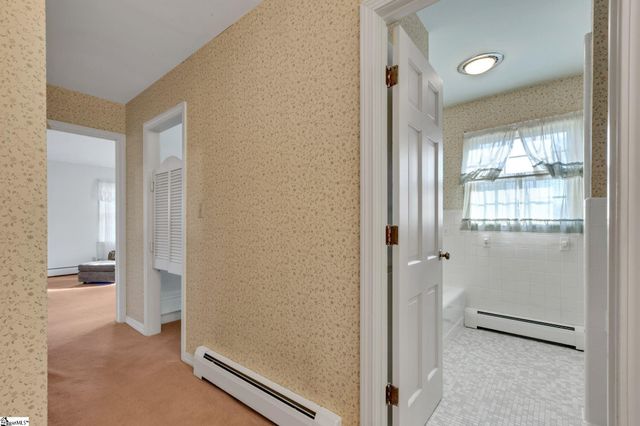 8 Roe Court, Greenville, SC 29617