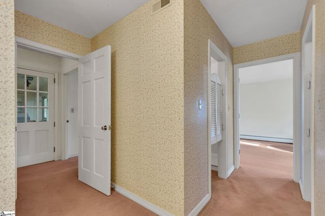 8 Roe Court, Greenville, SC 29617