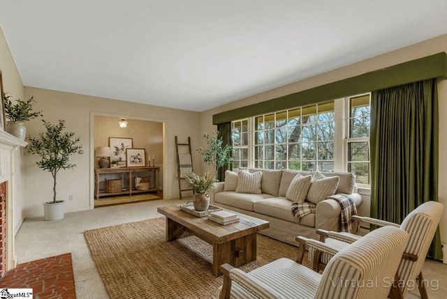 8 Roe Court, Greenville, SC 29617