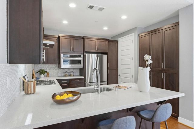 2801 Toro Drive, San Mateo, CA 94403