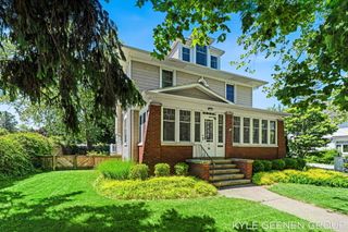 14 E 24th Street, Holland City, MI 49423