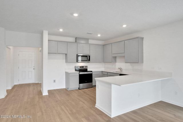 2521 WINDSOR LAKES Way, Green Cove Springs, FL 32043