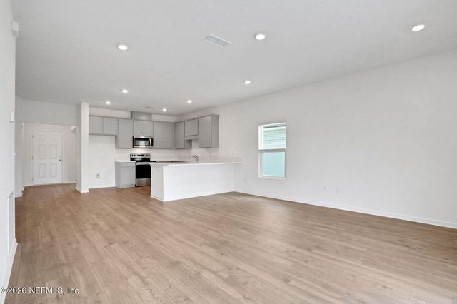 2521 WINDSOR LAKES Way, Green Cove Springs, FL 32043