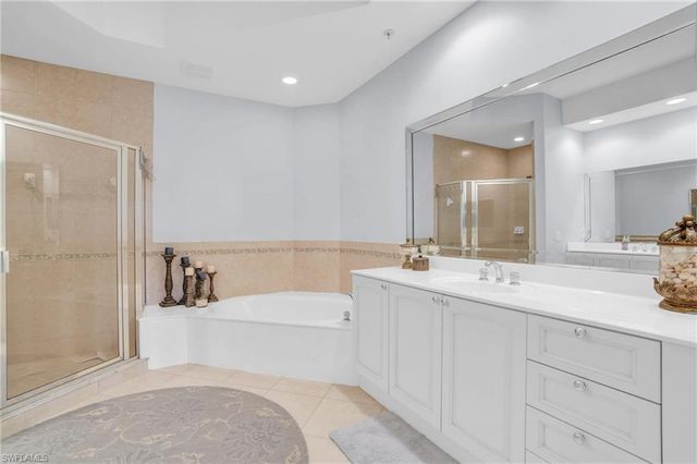 9006 Cascada WAY 101, Naples, FL 34114