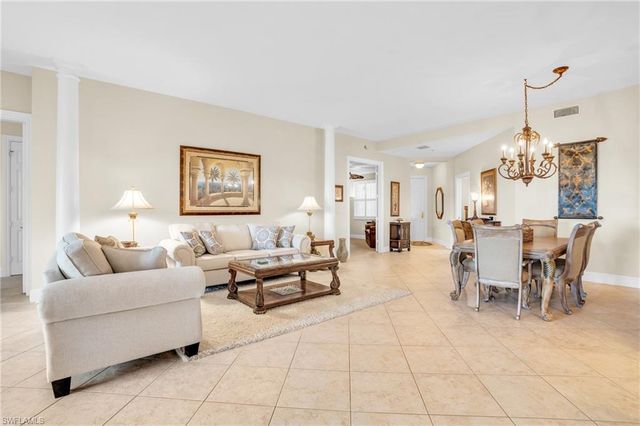 9006 Cascada WAY 101, Naples, FL 34114