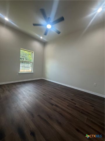 809 N Main Street, Temple, TX 76501