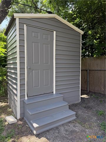 809 N Main Street, Temple, TX 76501