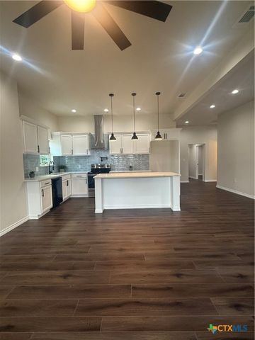 809 N Main Street, Temple, TX 76501