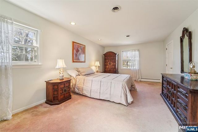 657 Lincoln Avenue, Glen Rock, NJ 07452