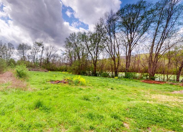 9019 S Harpeth Ct, Nashville, TN 37221