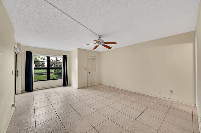 2206 S Cypress Bend Drive 102, Pompano Beach, FL 33069