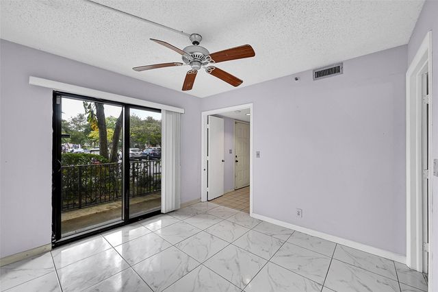 2206 S Cypress Bend Drive 102, Pompano Beach, FL 33069