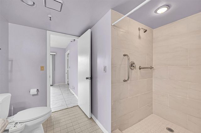 2206 S Cypress Bend Drive 102, Pompano Beach, FL 33069