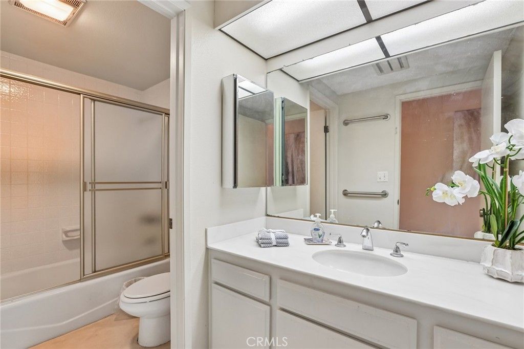 Image 17 of property listing at 3432 S Peck Avenue 302, San Pedro, CA 90731