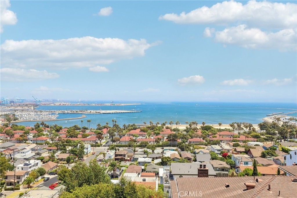 Image 3 of property listing at 3432 S Peck Avenue 302, San Pedro, CA 90731