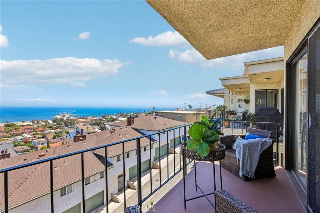 Image 7 of property listing at 3432 S Peck Avenue 302, San Pedro, CA 90731