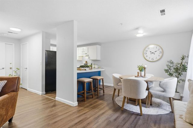 902 Elmwood Drive, Hudson, NH 03051
