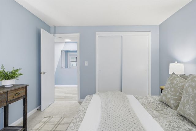 902 Elmwood Drive, Hudson, NH 03051