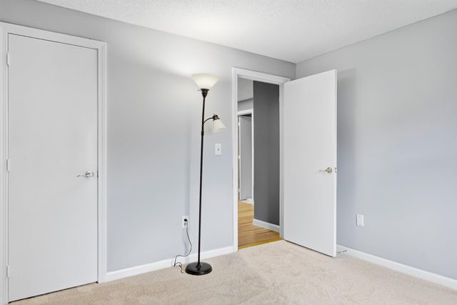 902 Elmwood Drive, Hudson, NH 03051