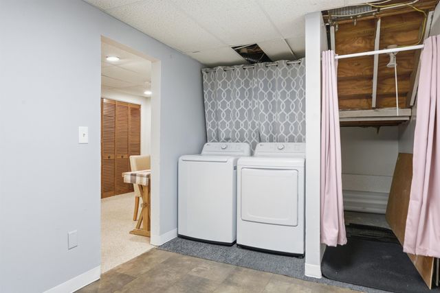 902 Elmwood Drive, Hudson, NH 03051