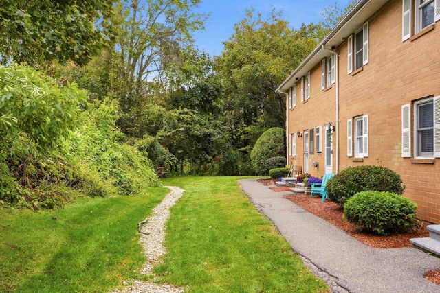902 Elmwood Drive, Hudson, NH 03051