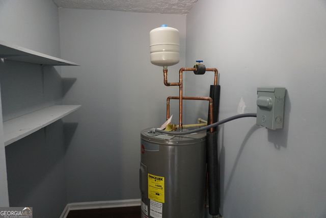 9243 Seminole Road, Jonesboro, GA 30236