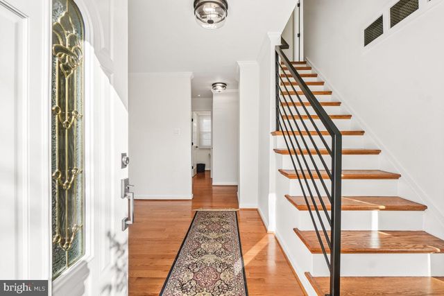 4 CAMDEN CT, Rockville, MD 20850