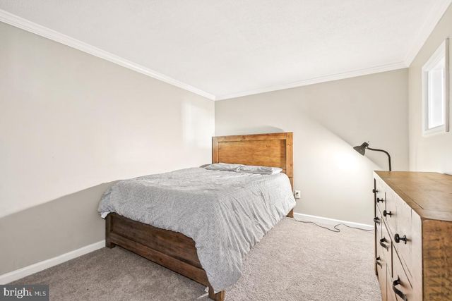 4 CAMDEN CT, Rockville, MD 20850