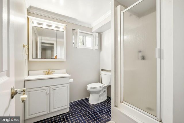 4 CAMDEN CT, Rockville, MD 20850