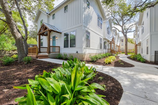 200 Melrose Pl Unit 300, San Antonio, TX 78212