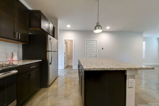 200 Melrose Pl Unit 300, San Antonio, TX 78212