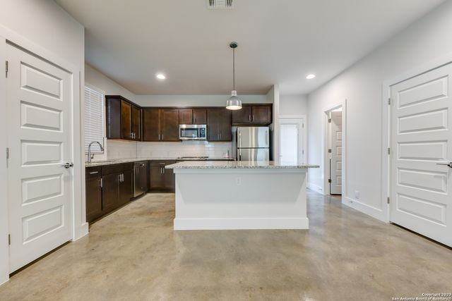 200 Melrose Pl Unit 300, San Antonio, TX 78212